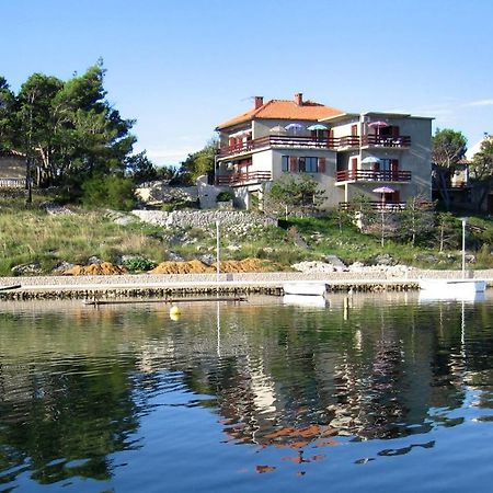 Seaside Apartments With A Swimming Pool Nin, Zadar - 6153 Dış mekan fotoğraf